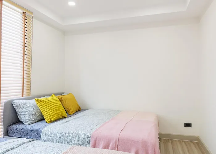 아파트 Advanced Accommodate 14 People, With High-speed Wi Fi And Parking On Netflix