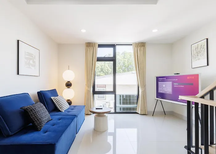 아파트 Advanced Accommodate 14 People, With High-speed Wi Fi And Parking On Netflix 방콕