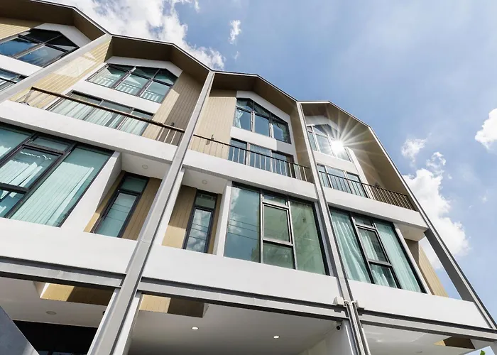 Advanced Accommodate 14 People, With High-speed Wi Fi And Parking On Netflix * 방콕