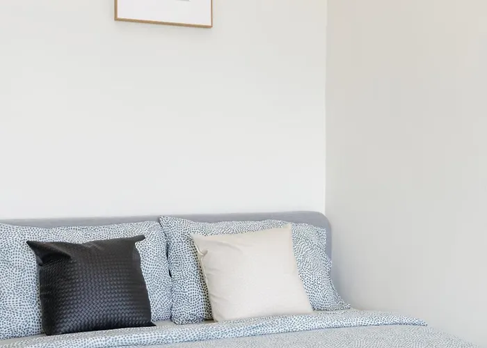 Advanced Accommodate 14 People, With High-speed Wi Fi And Parking On Netflix 아파트 *